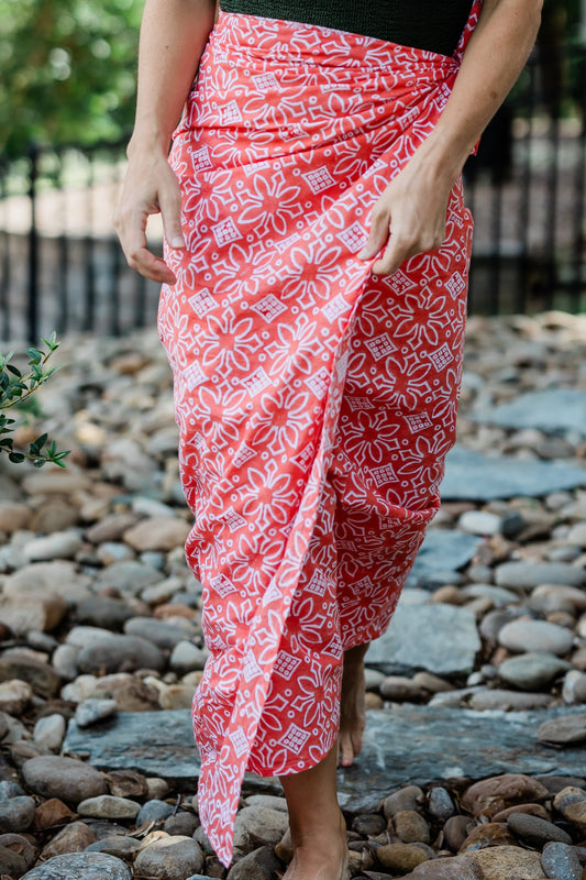 Medallion Pareo in Clementine Orange