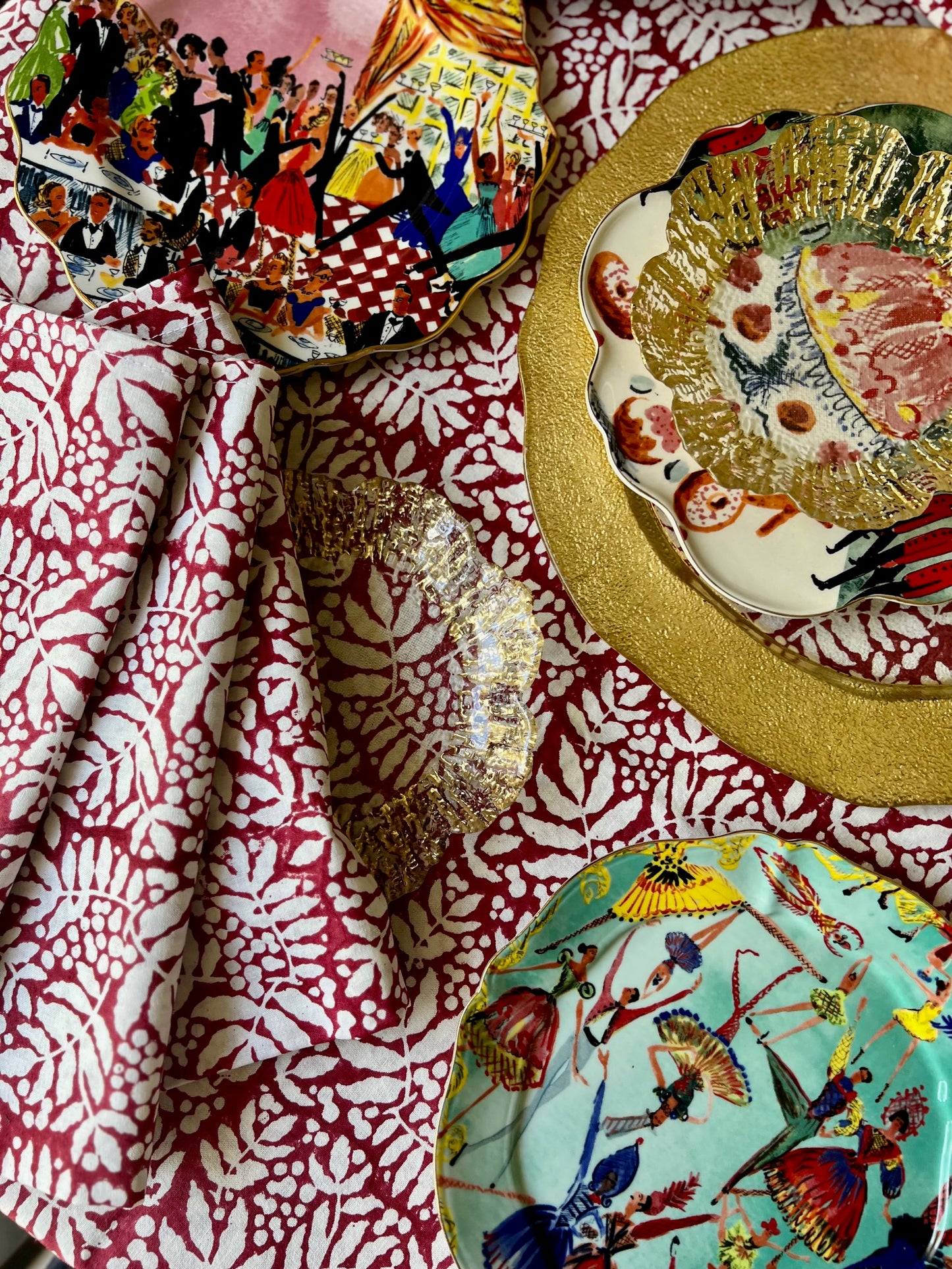 Gathered Garden Tablecloth in Cranberry Red