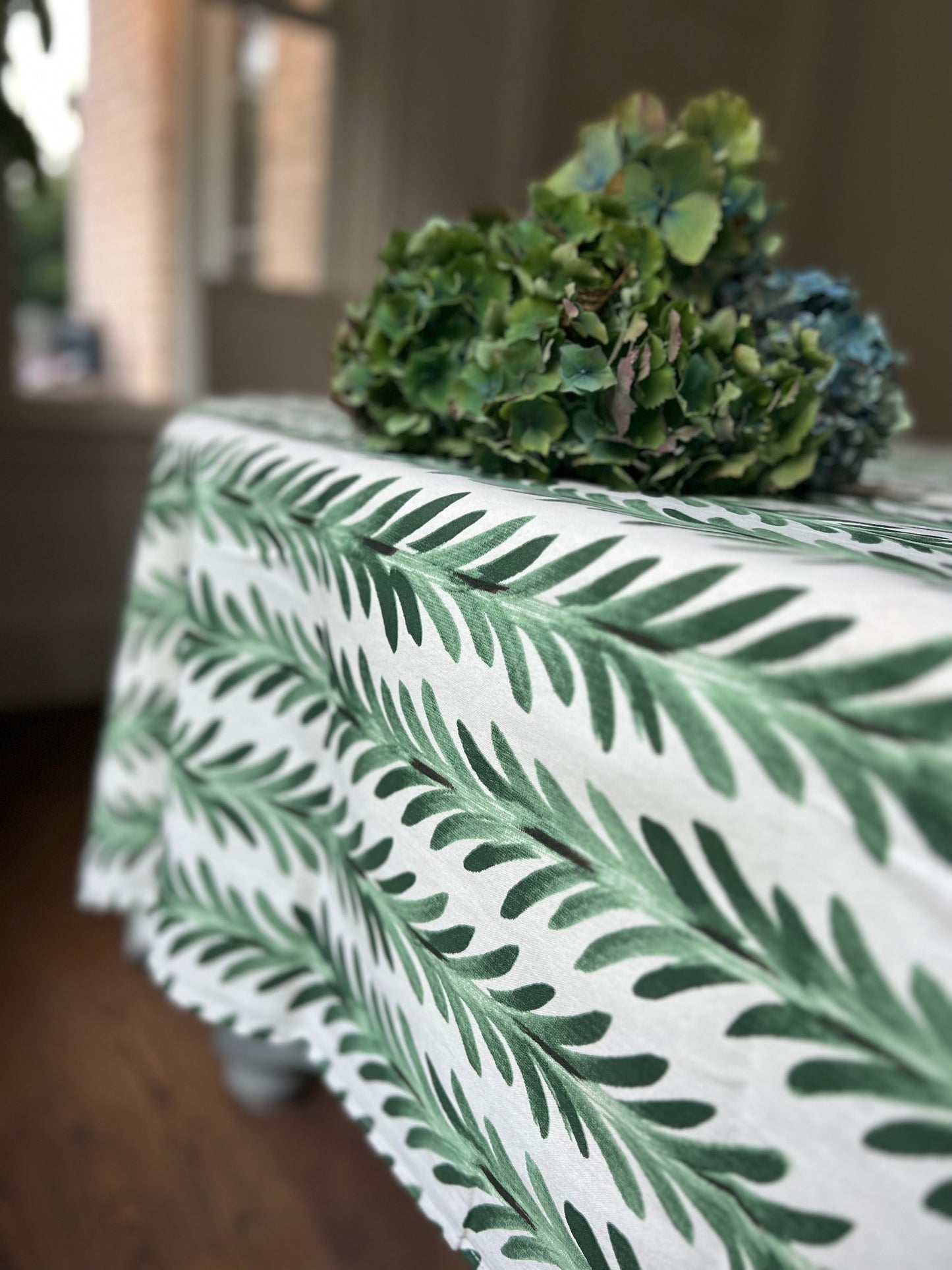 Ferns Tablecloth in Pine Green