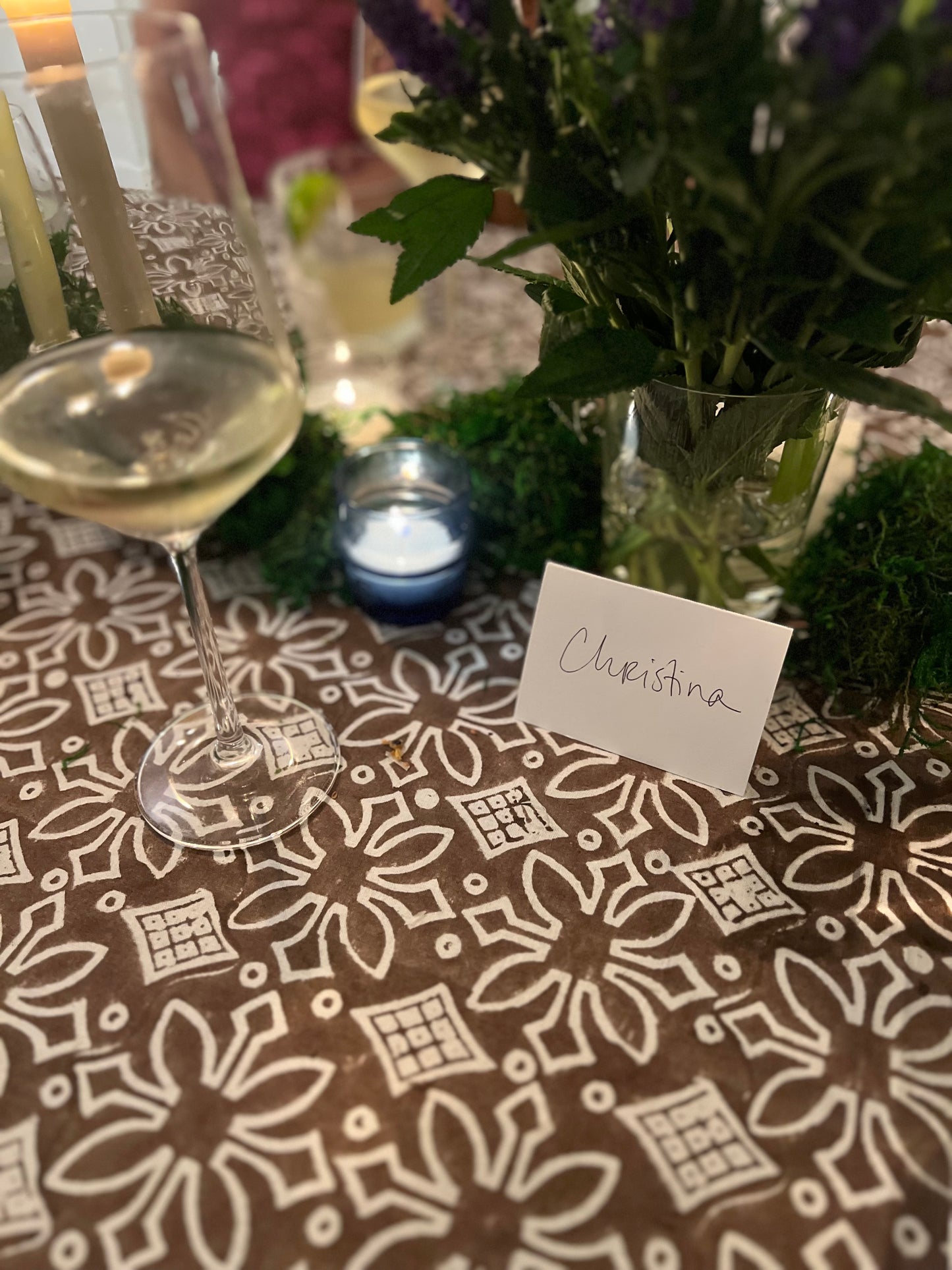 Medallion Tablecloth in Chocolate