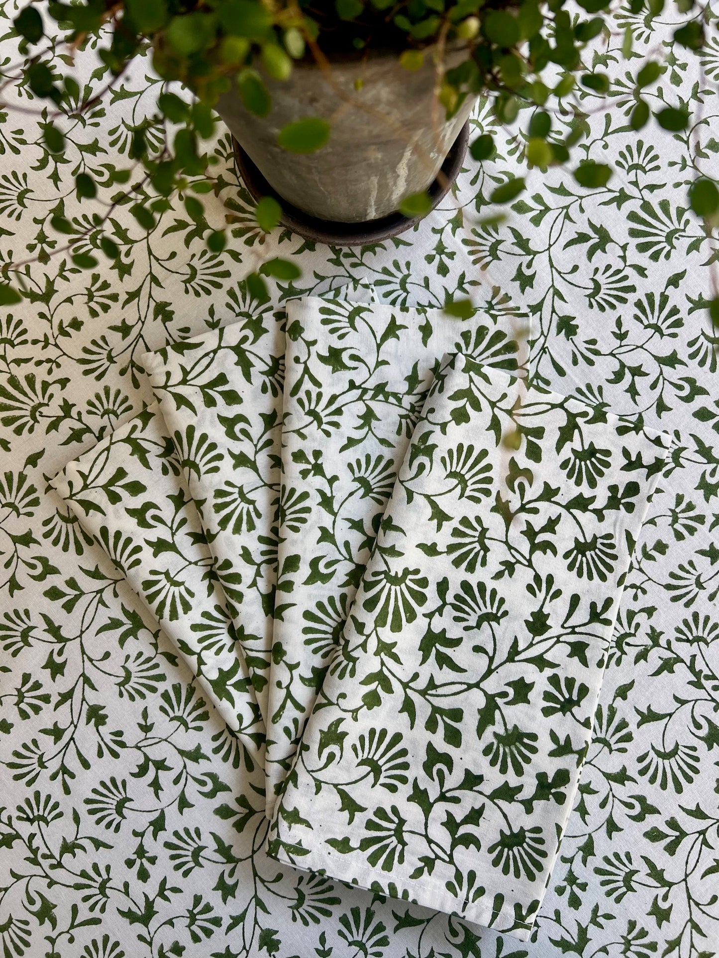 Trailing Florets Napkins in Green - Set of 4