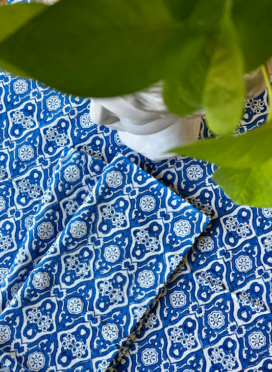 Diamond Tablecloth in Egyptian Blue