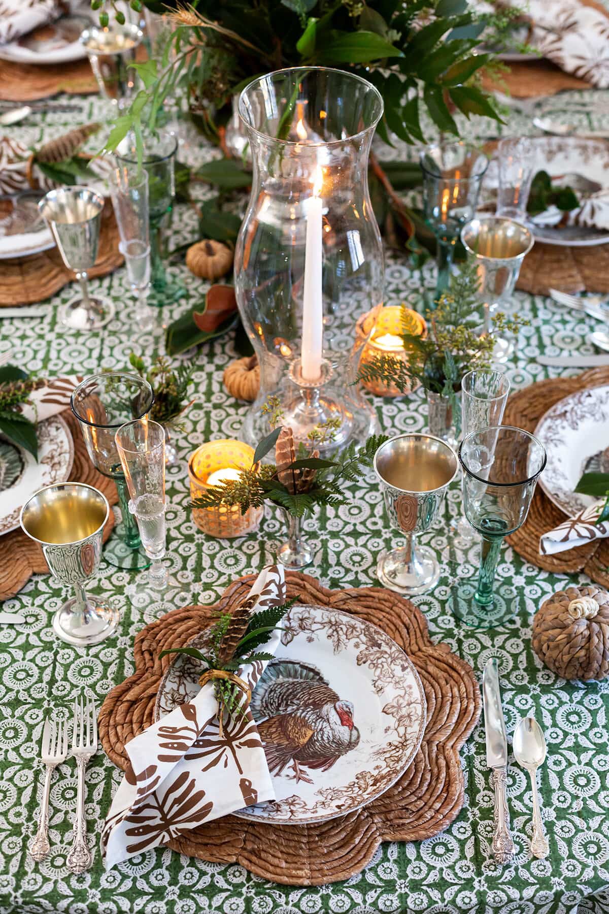 Feathered Tile Tablecloth in Green