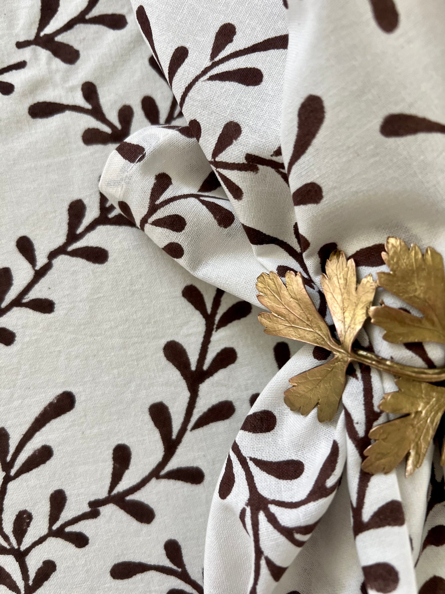 Winding Vines Tablecloth in Chocolate Brown