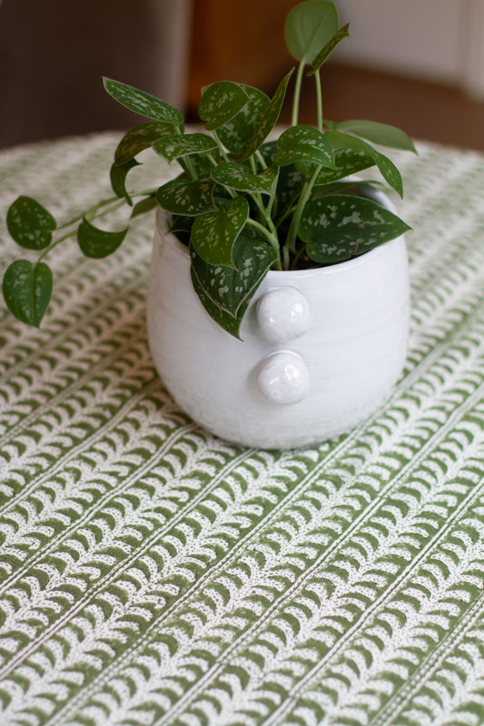 Endless Fleur Tablecloth in Green