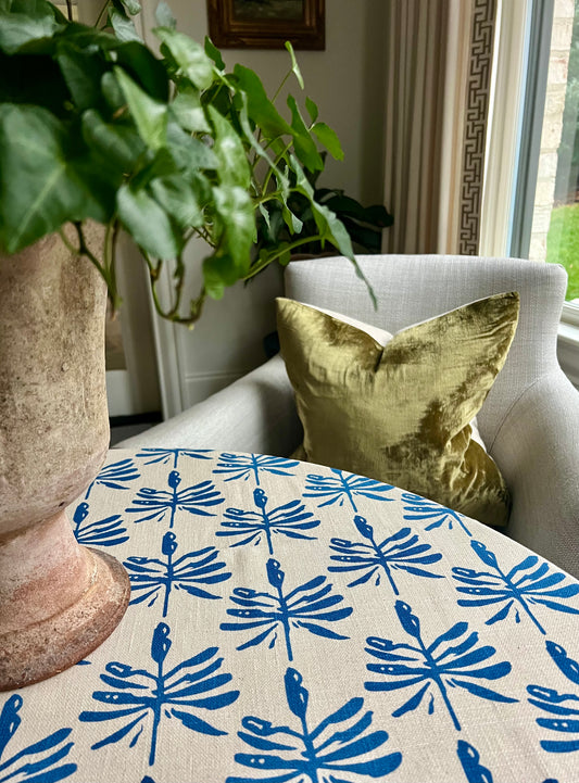 Dragonfly Lures Tablecloth in Blue