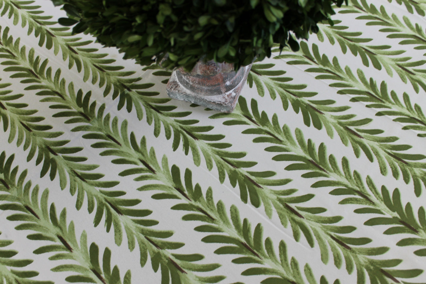 Ferns Tablecloth in Moss Green