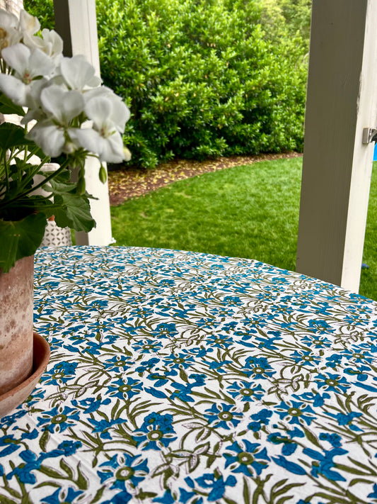 Pinwheel Tablecloth in Bluebird