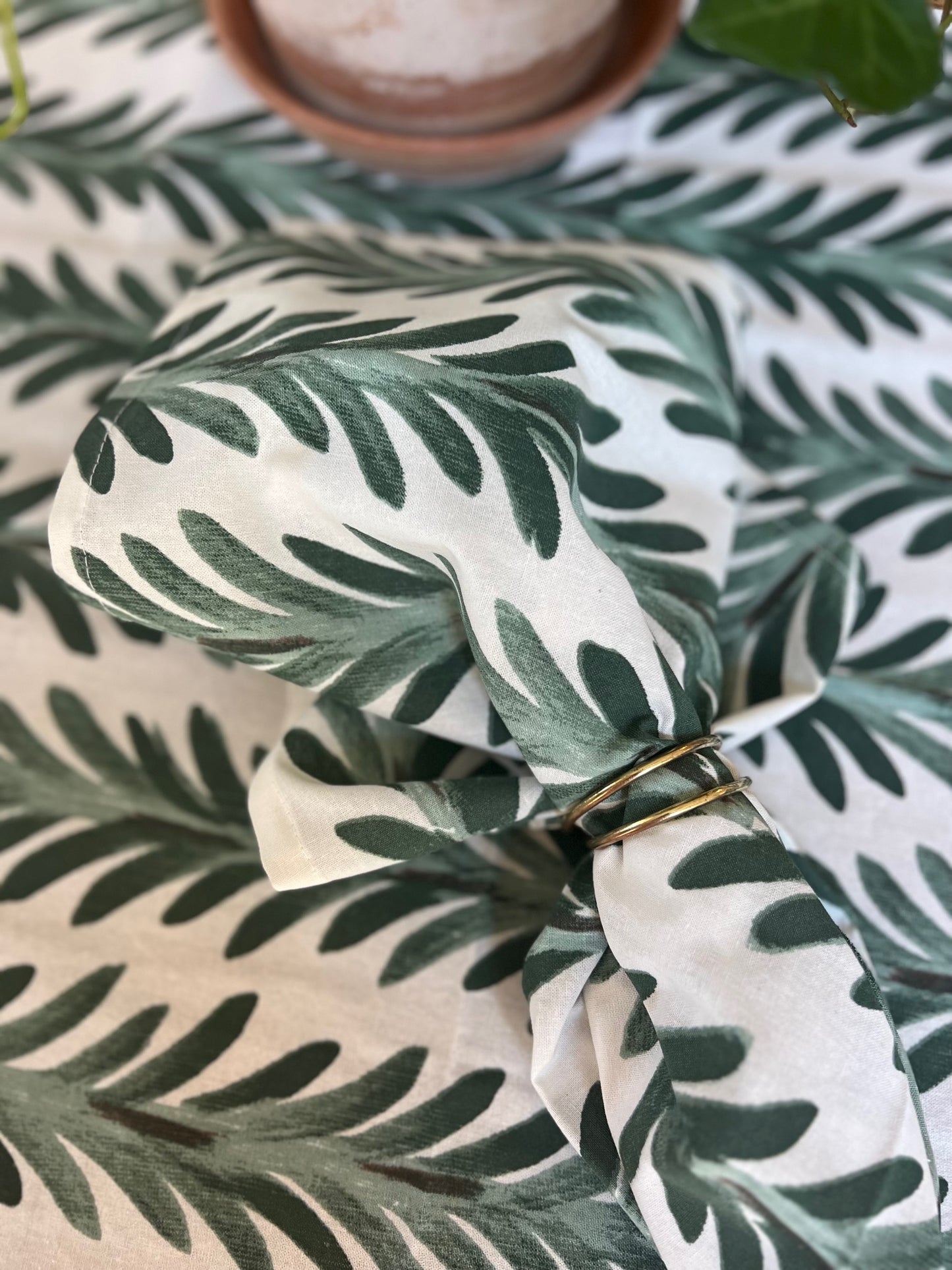 Ferns Tablecloth in Pine Green